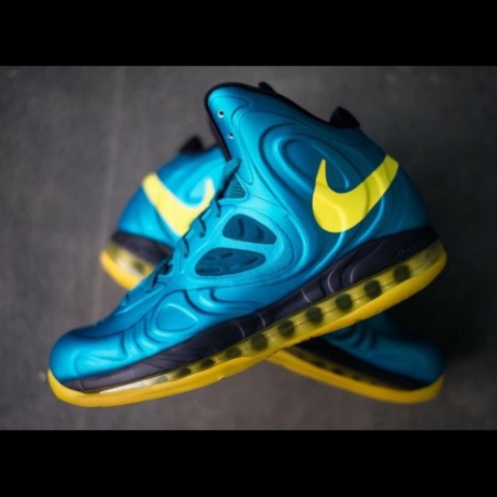 EUC Nike Air Max Hyperposite Tropical Teal Shoes